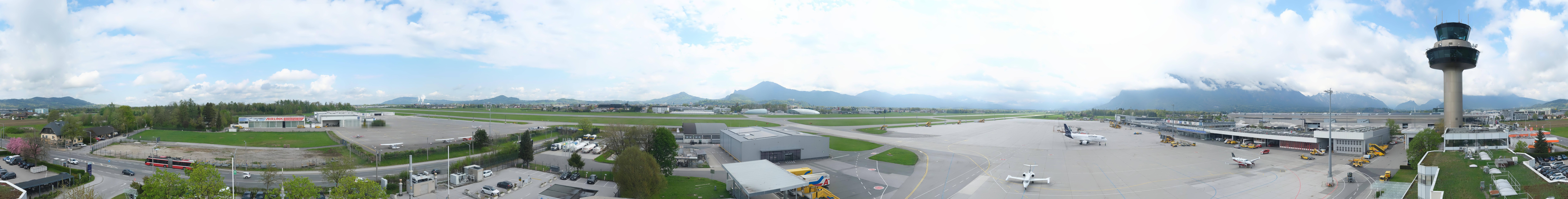 Archived image Webcam Salzburg Airport Panorama