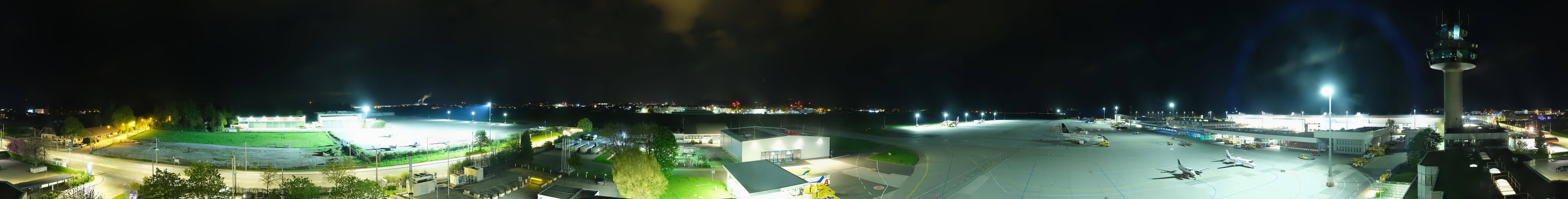 Archived image Webcam Salzburg Airport Panorama