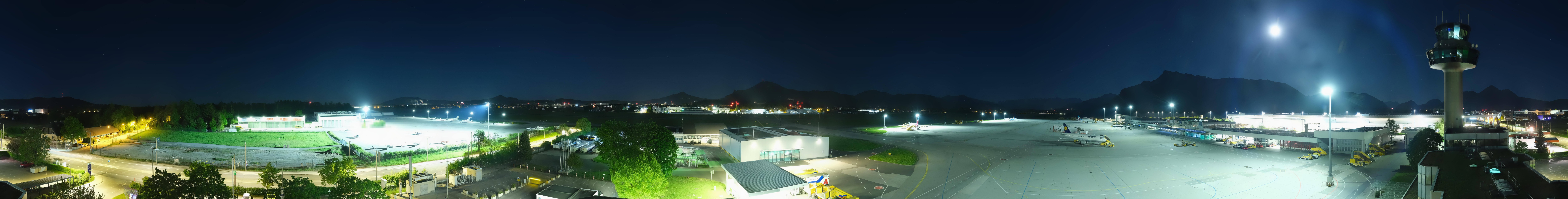 Archived image Webcam Salzburg Airport Panorama