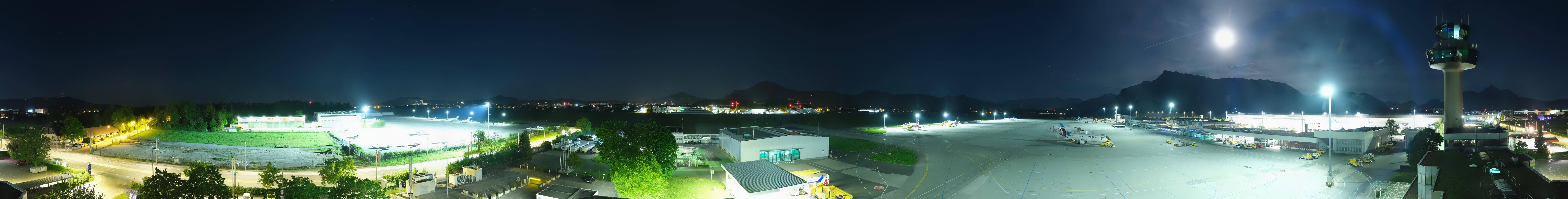 Archived image Webcam Salzburg Airport Panorama