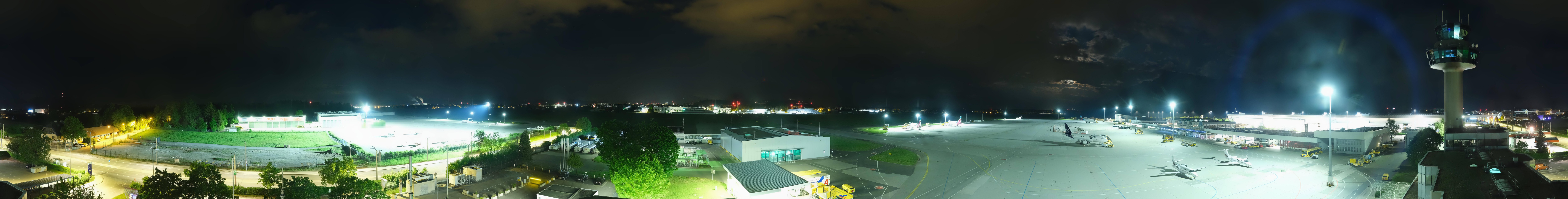 Archived image Webcam Salzburg Airport Panorama
