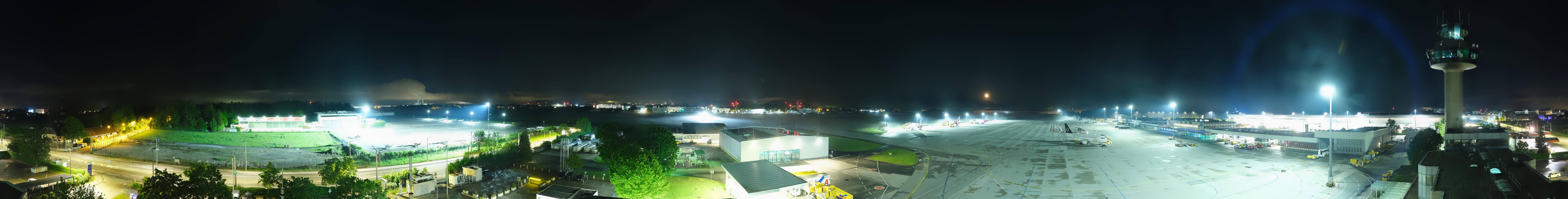 Archived image Webcam Salzburg Airport Panorama