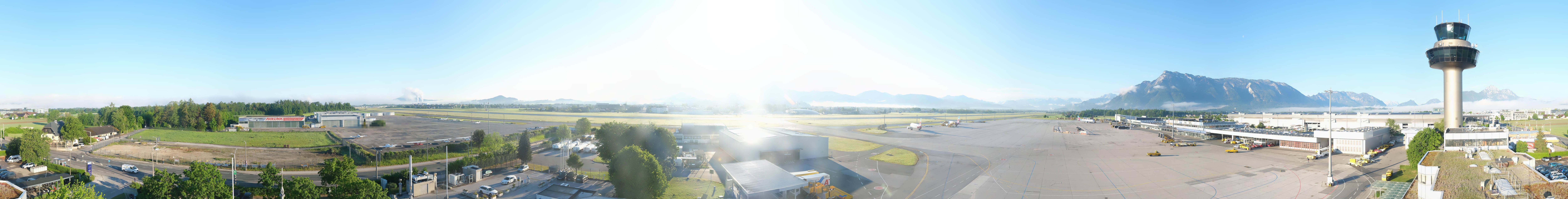 Archived image Webcam Salzburg Airport Panorama