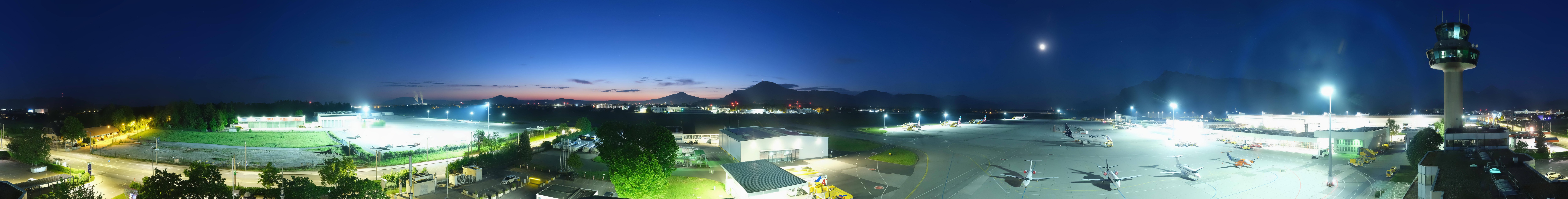 Archived image Webcam Salzburg Airport Panorama