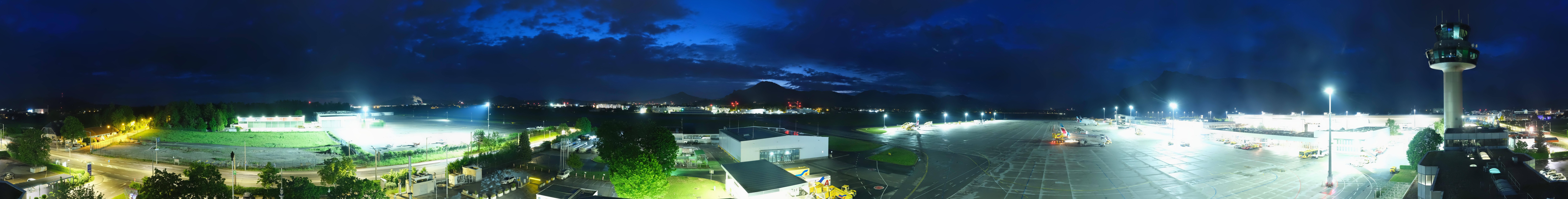 Archived image Webcam Salzburg Airport Panorama