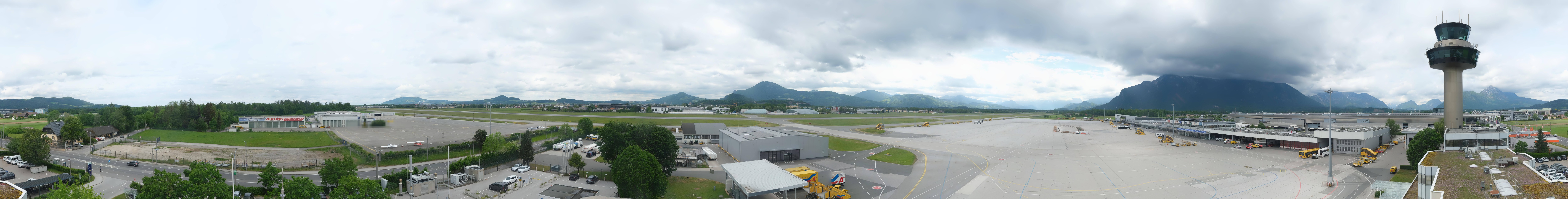 Archived image Webcam Salzburg Airport Panorama