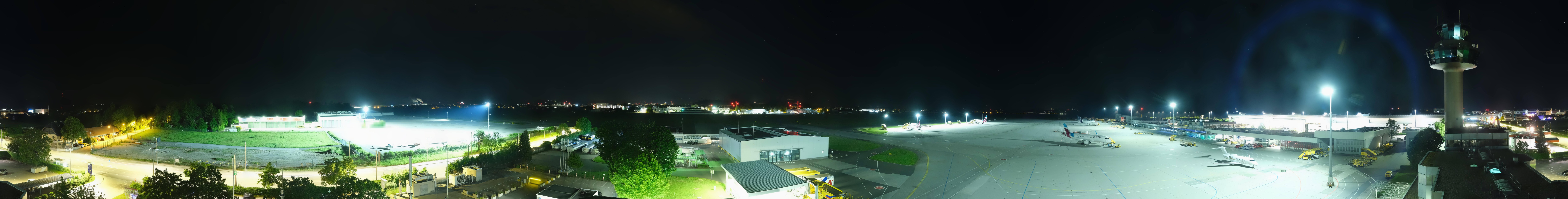 Archived image Webcam Salzburg Airport Panorama