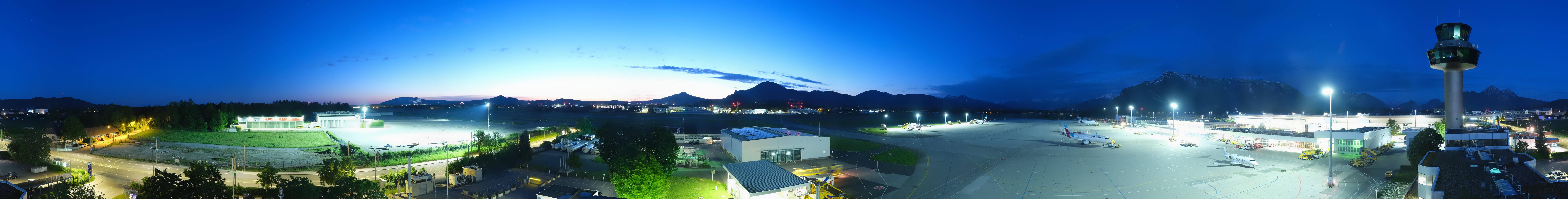 Archived image Webcam Salzburg Airport Panorama