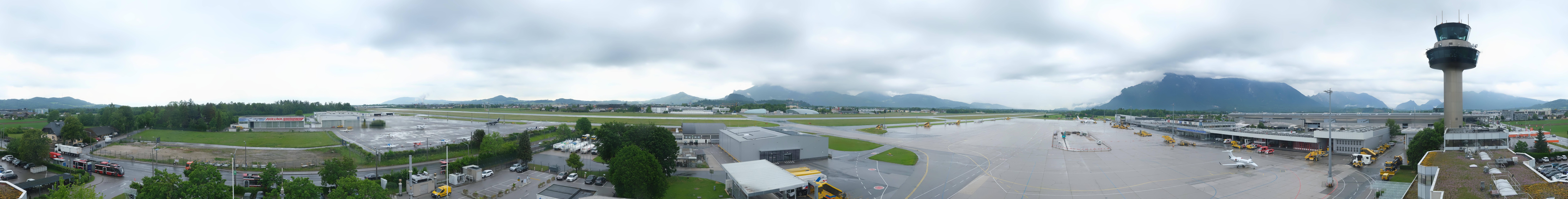 Archived image Webcam Salzburg Airport Panorama