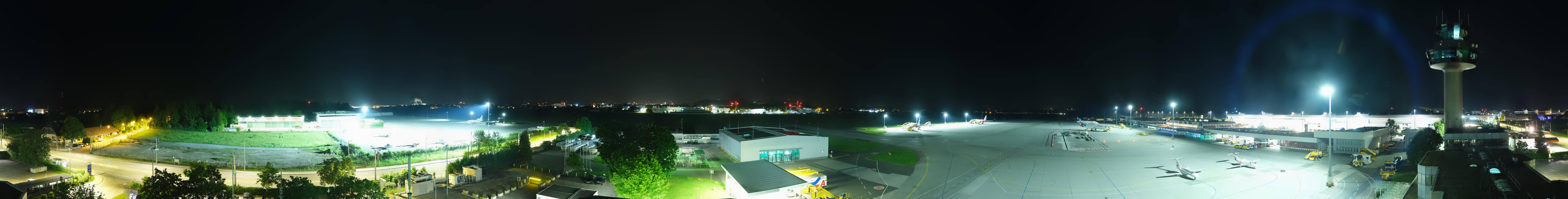 Archiv Foto Webcam Flughafen Salzburg