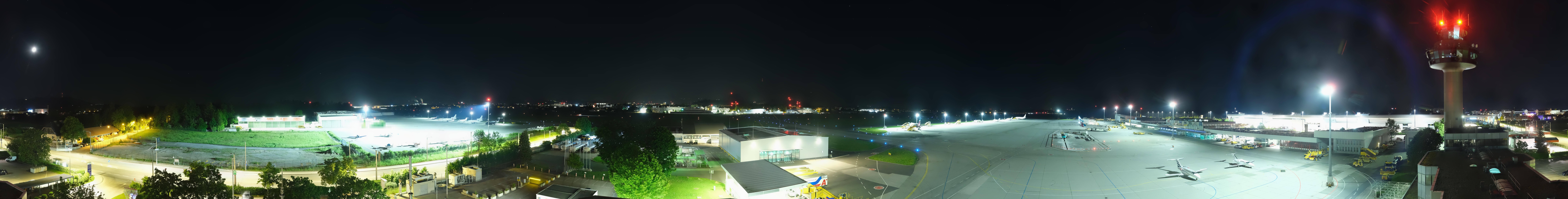 Archiv Foto Webcam Flughafen Salzburg