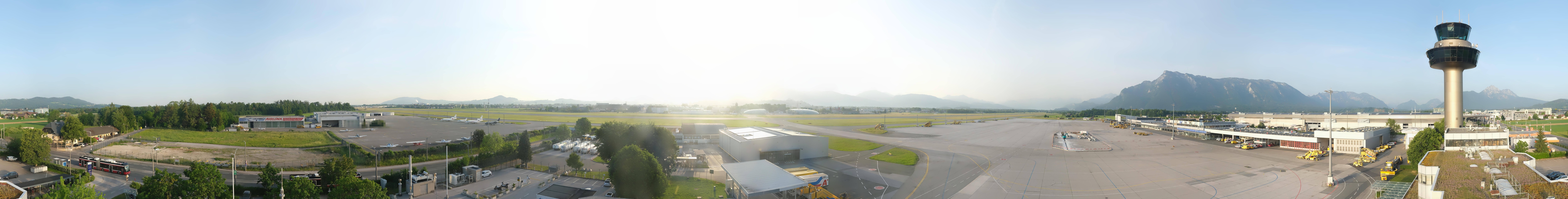 Archiv Foto Webcam Flughafen Salzburg