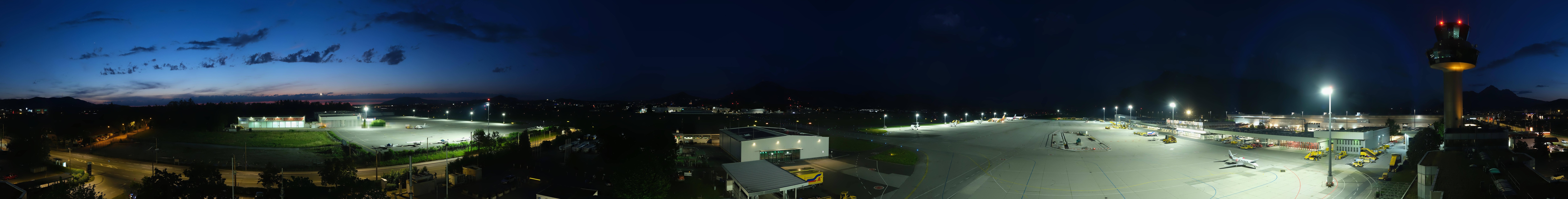 Archived image Webcam Salzburg Airport Panorama