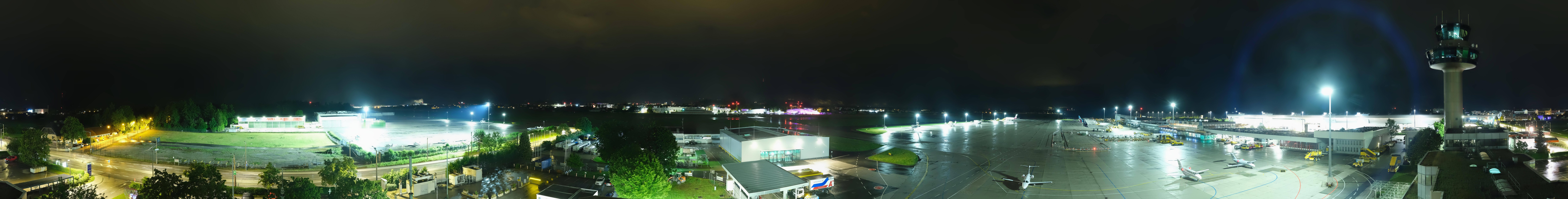 Archived image Webcam Salzburg Airport Panorama