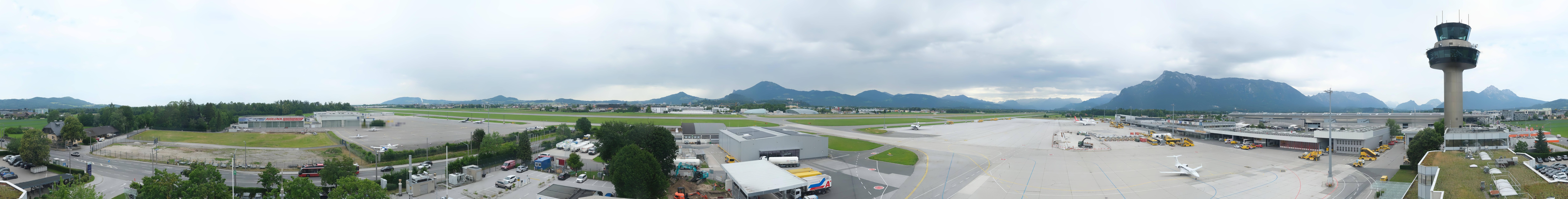 Archived image Webcam Salzburg Airport Panorama