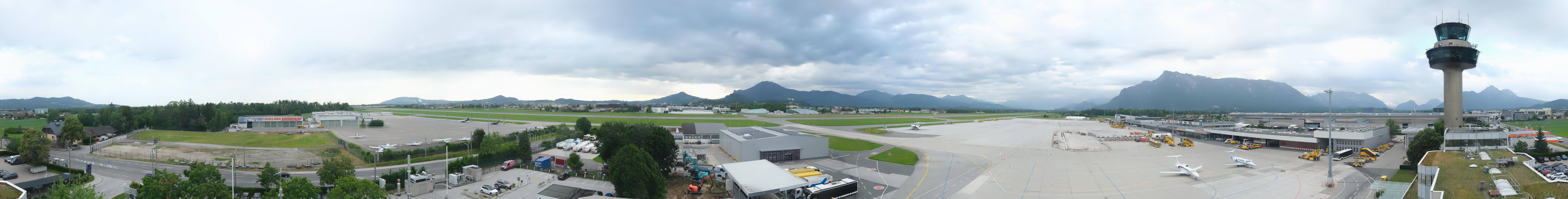 Archived image Webcam Salzburg Airport Panorama