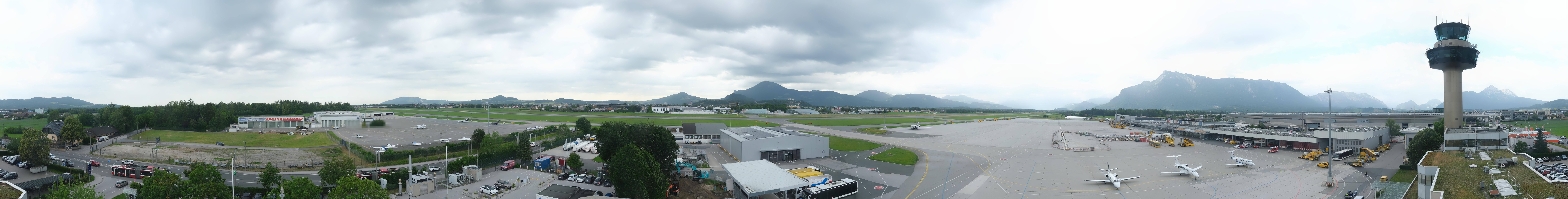 Archived image Webcam Salzburg Airport Panorama