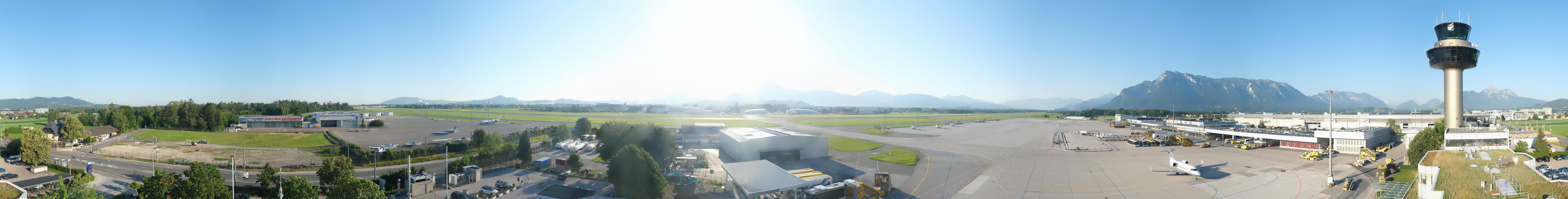 Archived image Webcam Salzburg Airport Panorama