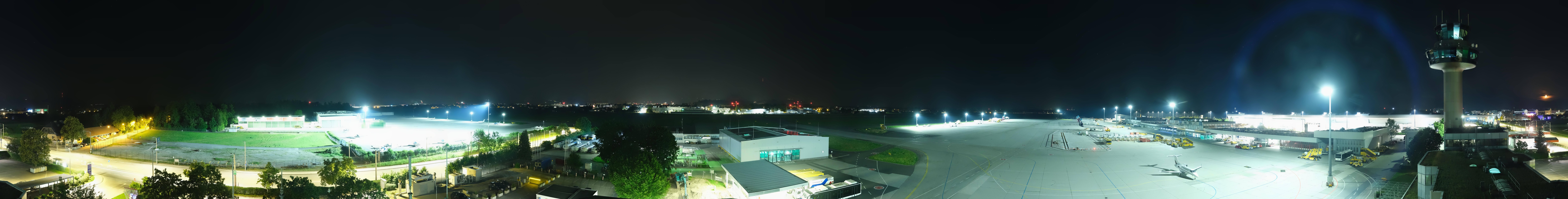 Archived image Webcam Salzburg Airport Panorama