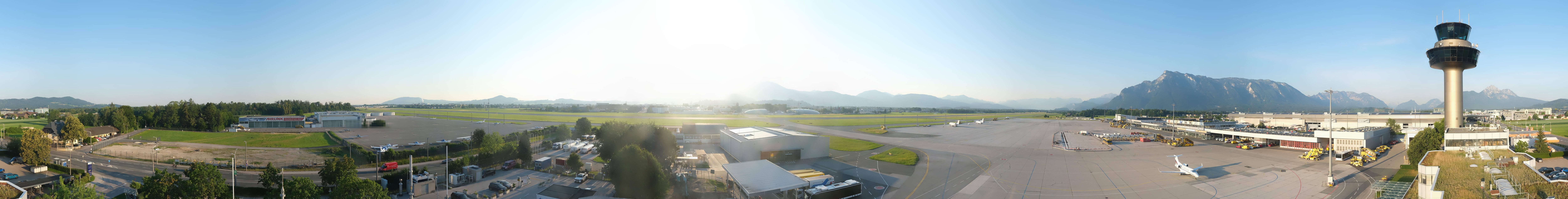 Archived image Webcam Salzburg Airport Panorama