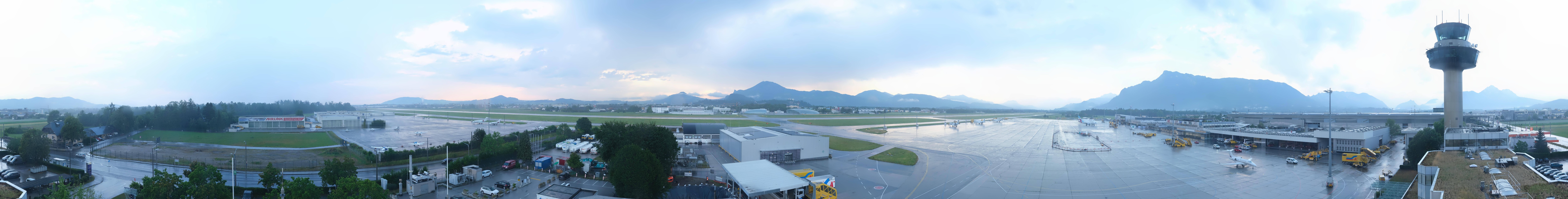 Archived image Webcam Salzburg Airport Panorama