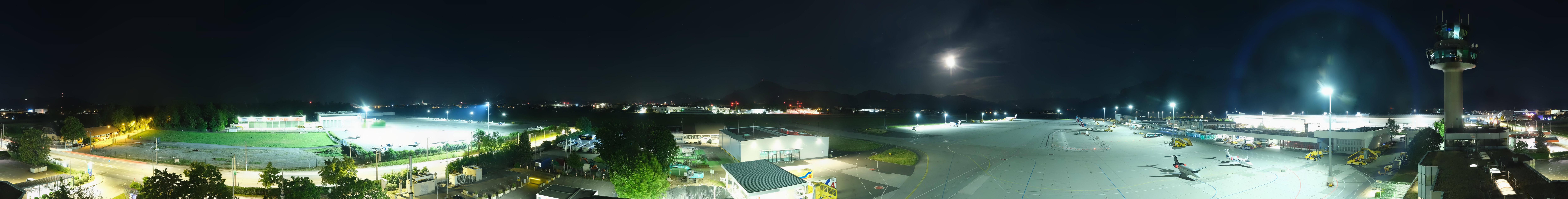 Archived image Webcam Salzburg Airport Panorama