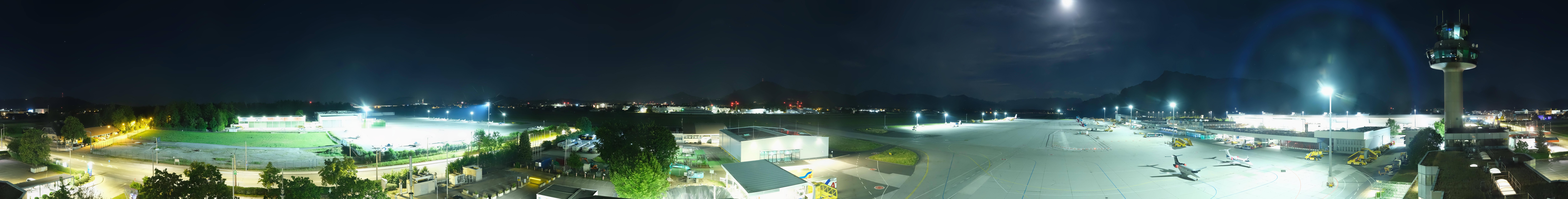 Archived image Webcam Salzburg Airport Panorama