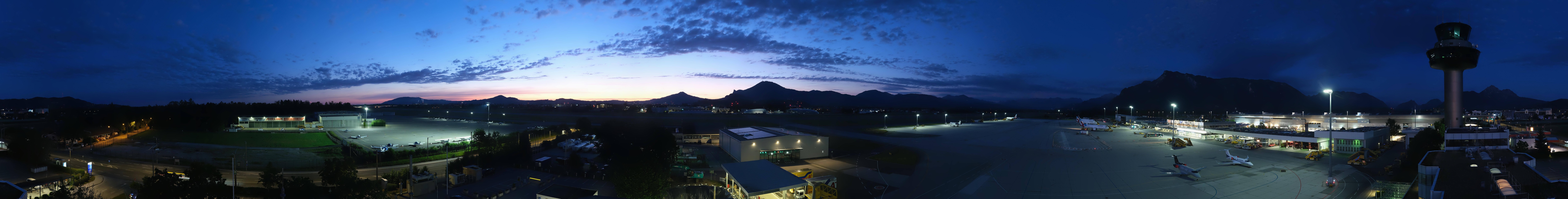 Archived image Webcam Salzburg Airport Panorama