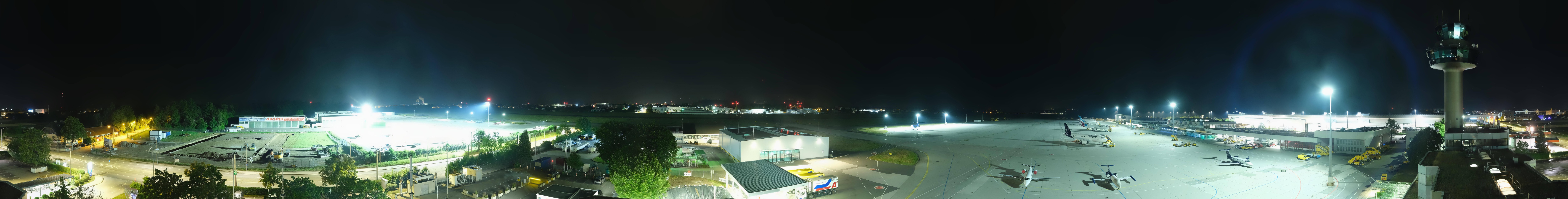 Archiv Foto Webcam Flughafen Salzburg