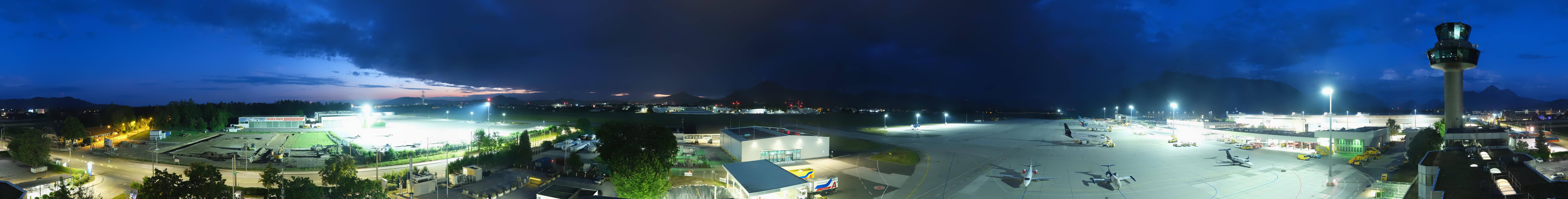 Archived image Webcam Salzburg Airport Panorama