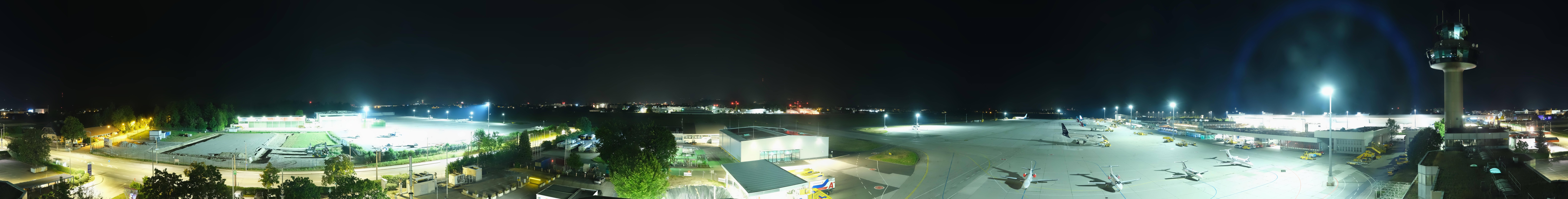 Archived image Webcam Salzburg Airport Panorama