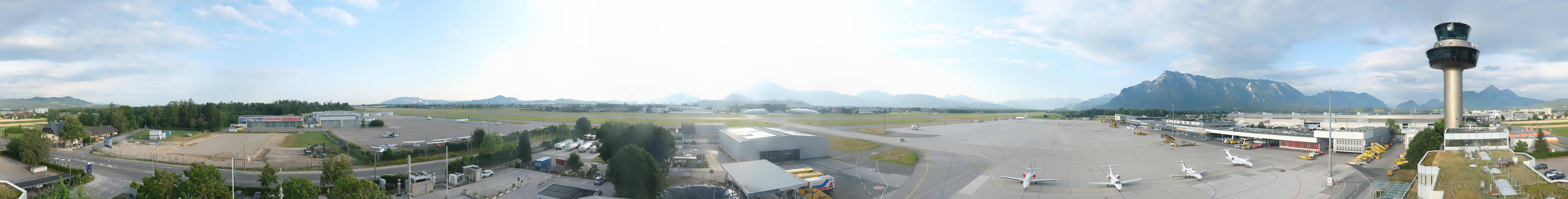 Archived image Webcam Salzburg Airport Panorama