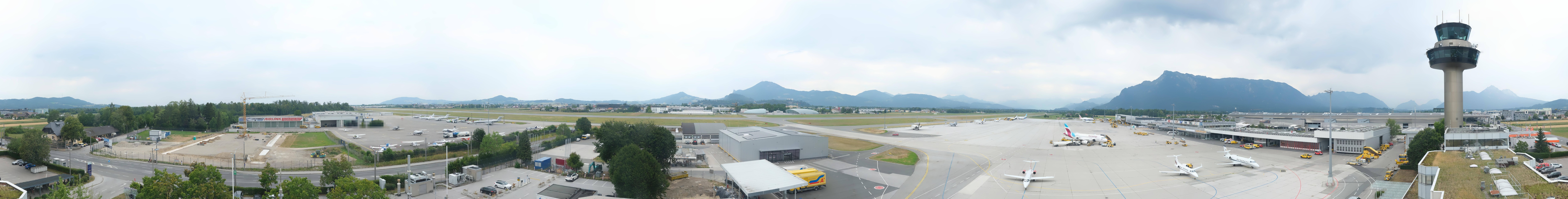 Archiv Foto Webcam Flughafen Salzburg