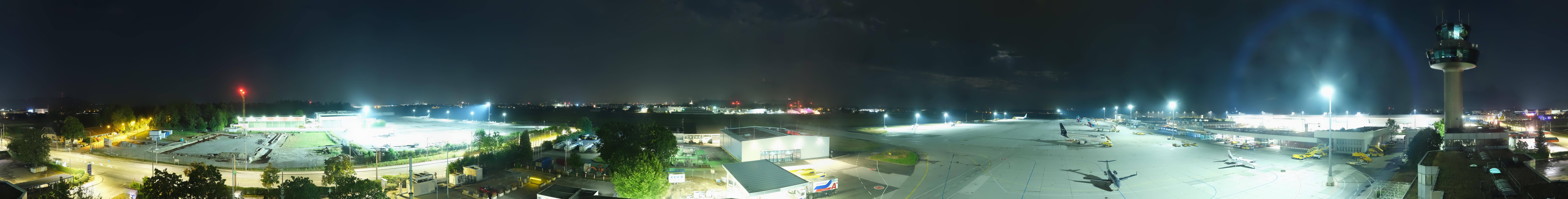Archived image Webcam Salzburg Airport Panorama