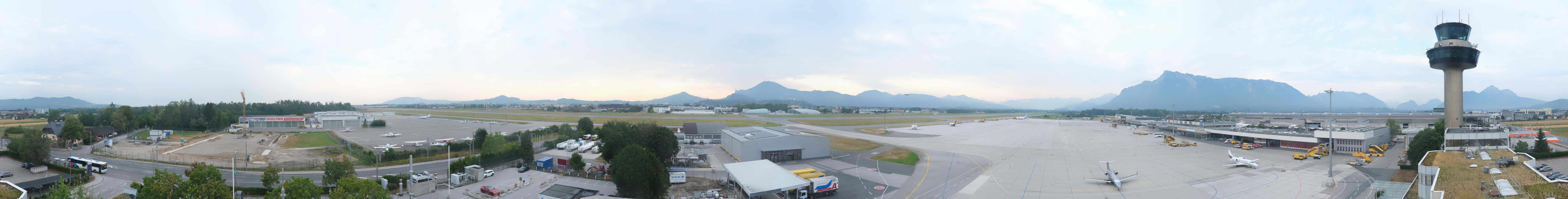 Archived image Webcam Salzburg Airport Panorama
