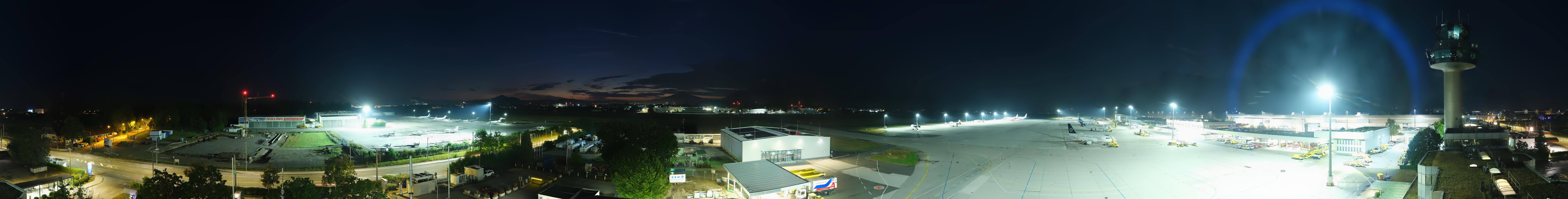 Archiv Foto Webcam Flughafen Salzburg
