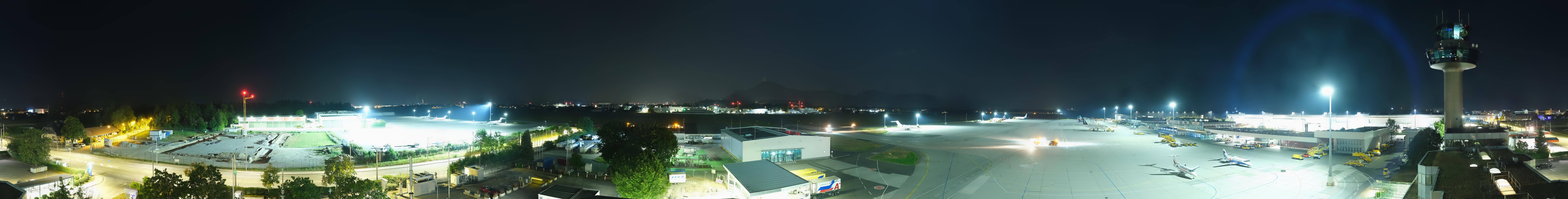 Archiv Foto Webcam Flughafen Salzburg