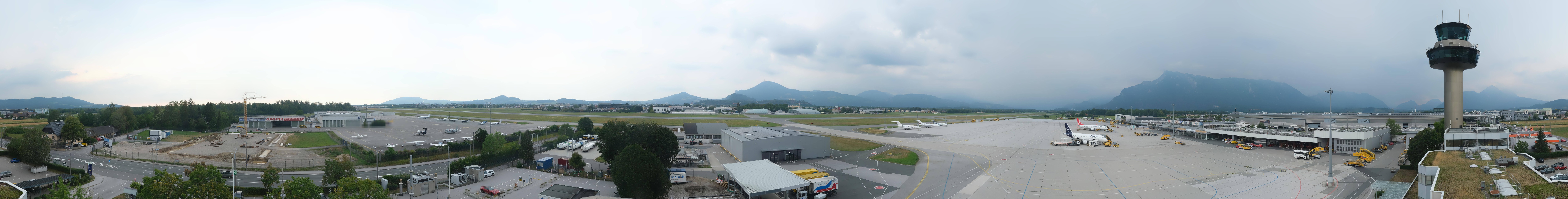 Archiv Foto Webcam Flughafen Salzburg