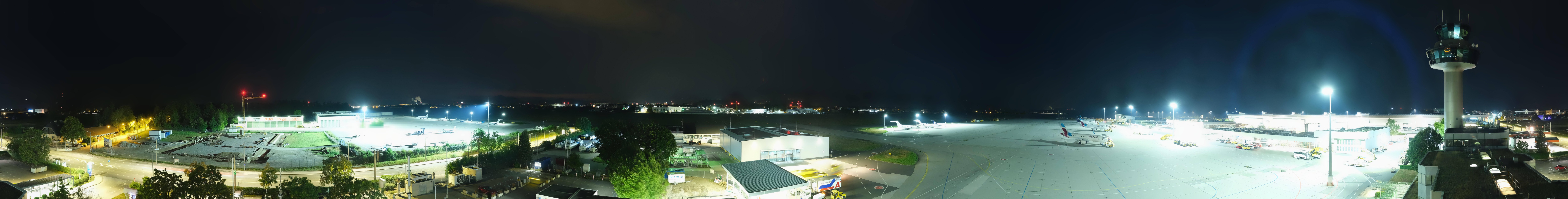 Archived image Webcam Salzburg Airport Panorama