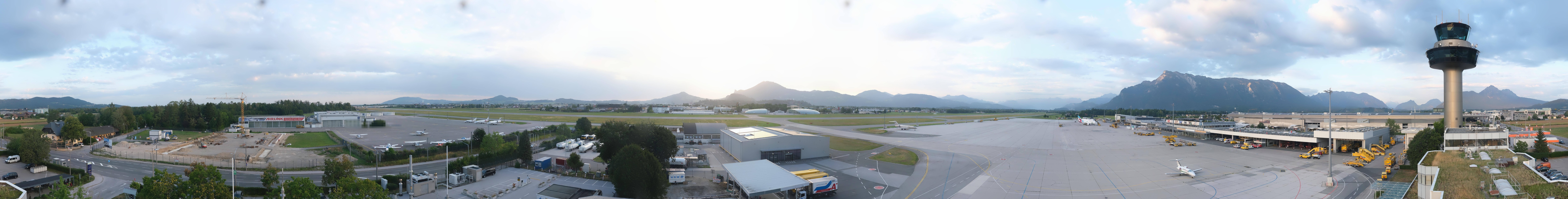 Archived image Webcam Salzburg Airport Panorama