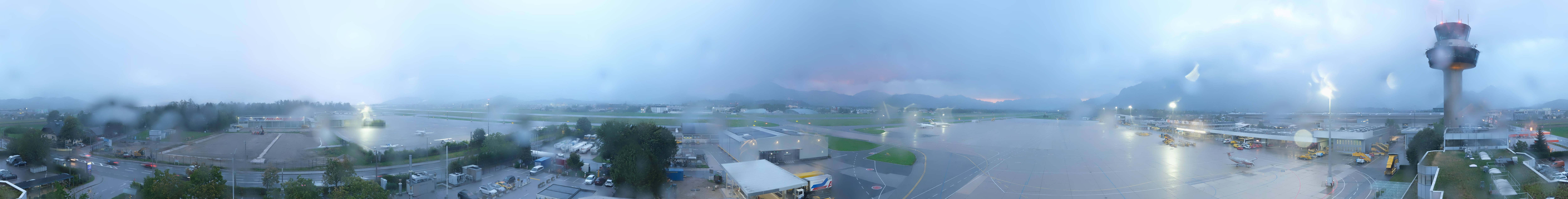 Archived image Webcam Salzburg Airport Panorama