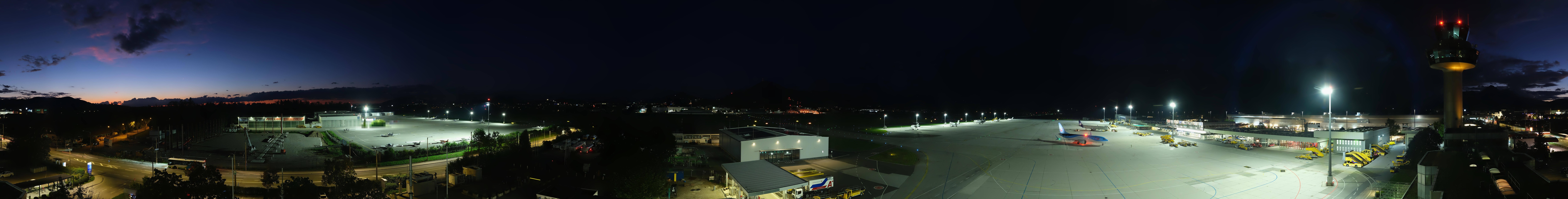 Archiv Foto Webcam Flughafen Salzburg