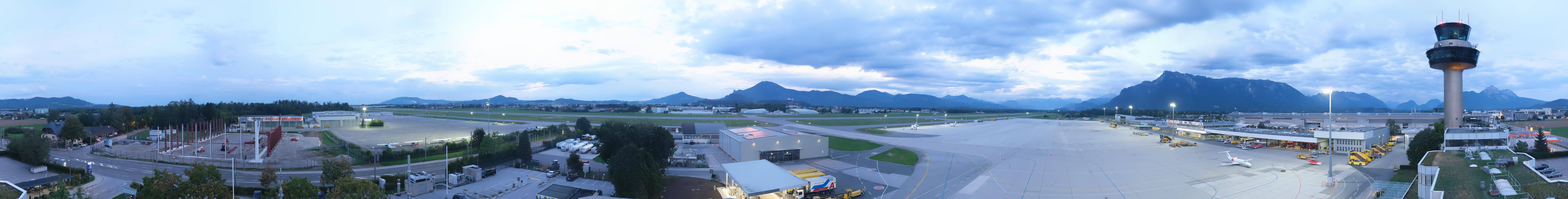 Archiv Foto Webcam Flughafen Salzburg
