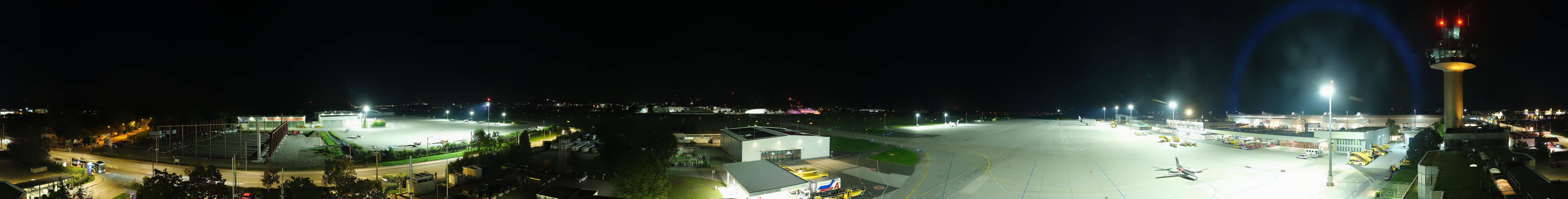 Archived image Webcam Salzburg Airport Panorama