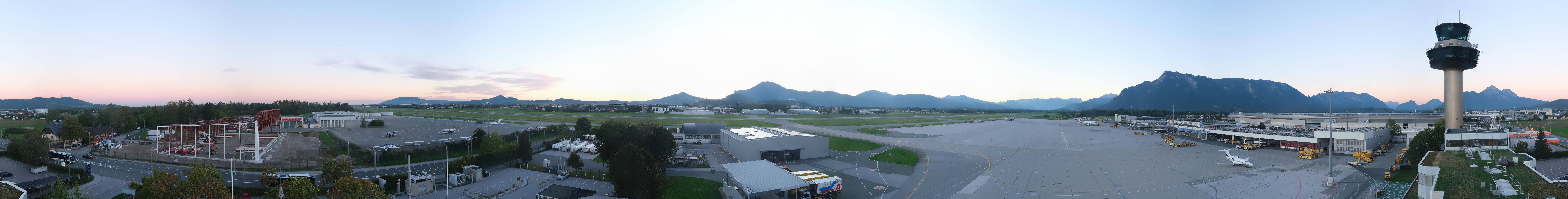 Archiv Foto Webcam Flughafen Salzburg