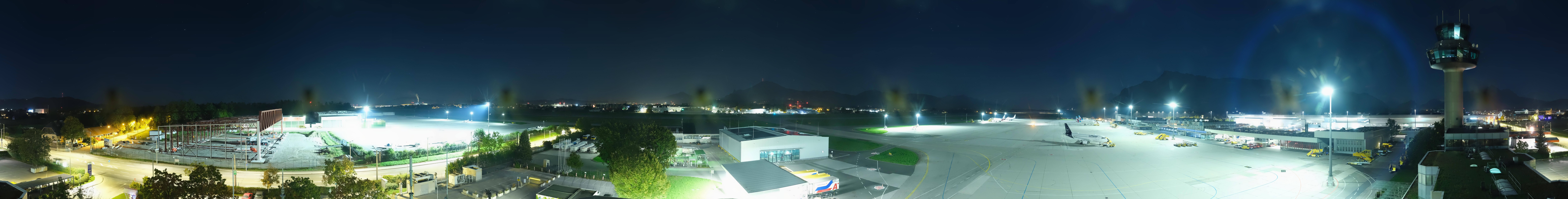 Archived image Webcam Salzburg Airport Panorama