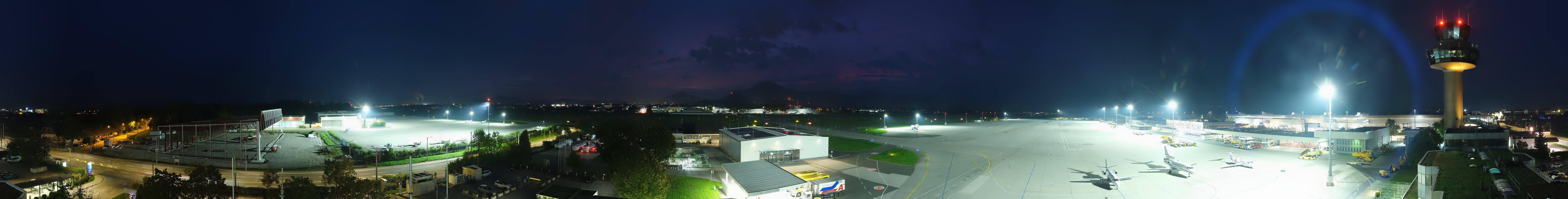 Archiv Foto Webcam Flughafen Salzburg