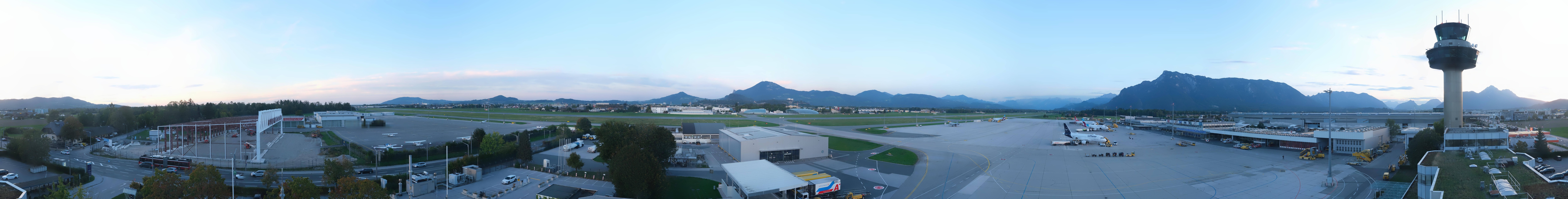 Archived image Webcam Salzburg Airport Panorama