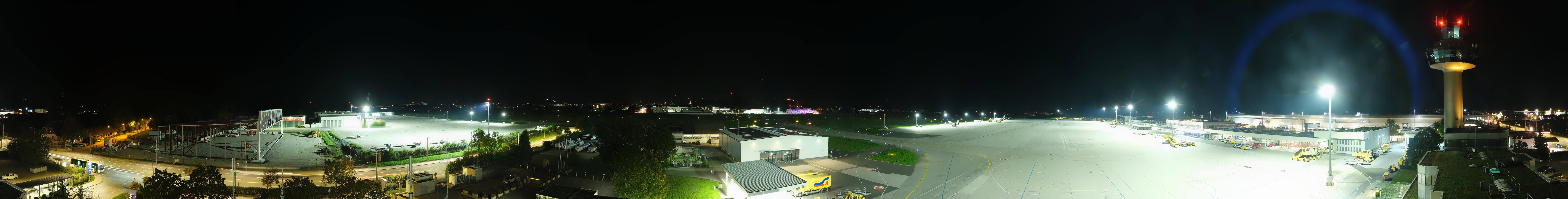 Archived image Webcam Salzburg Airport Panorama