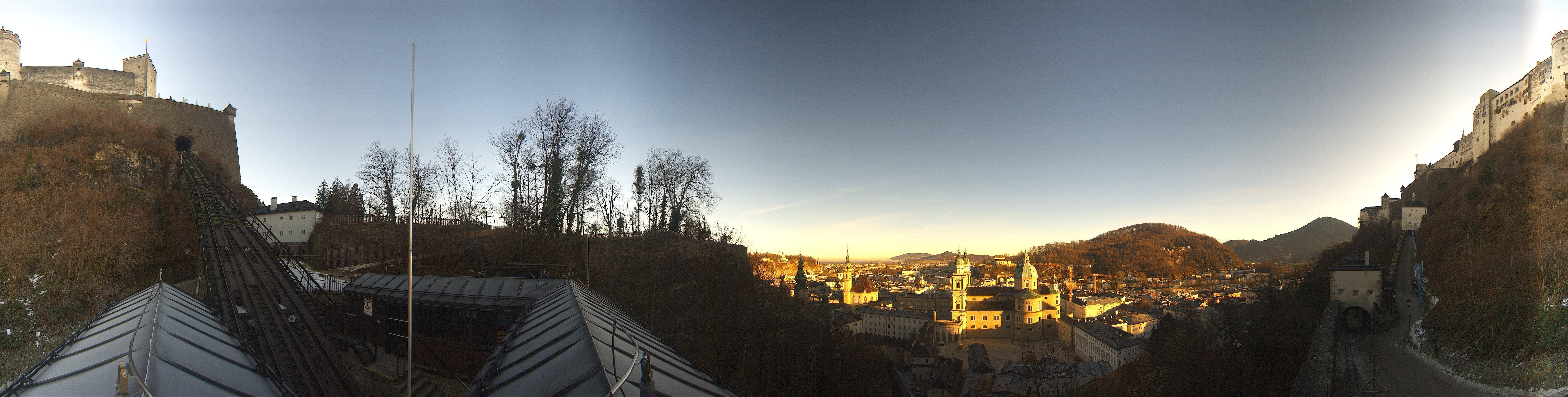 Archived image Webcam Panoramic view from Salzburg funicular